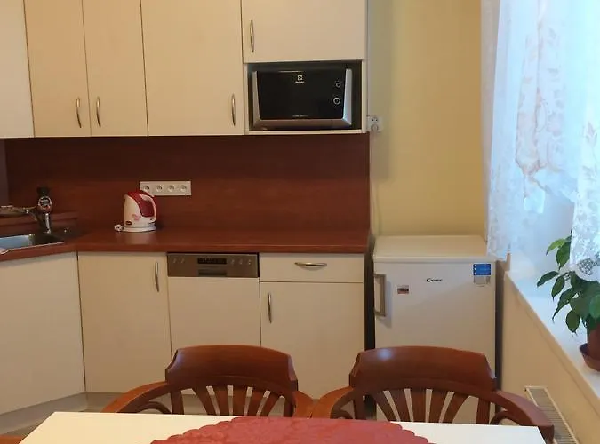 4 Appartement *